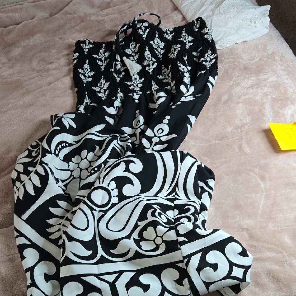 Elegant Black and White Floral Dress